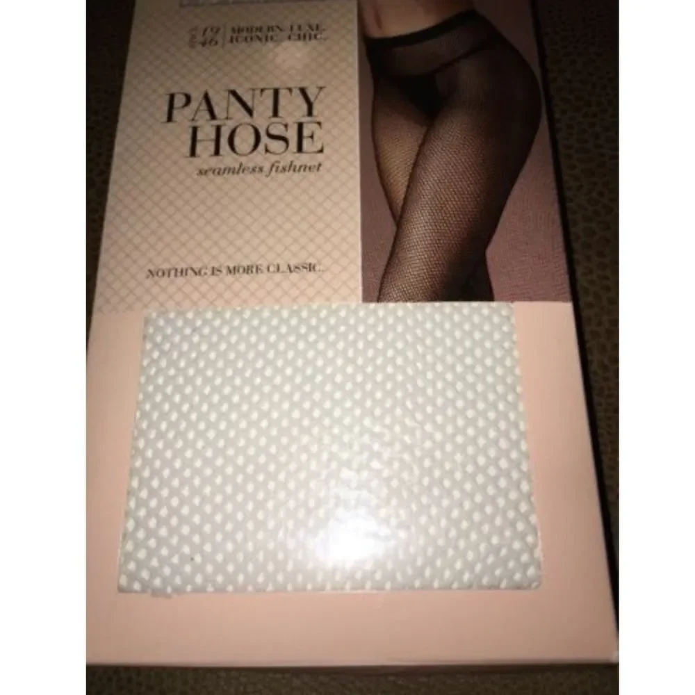 Fredericks of Hollywood Pantyhose Medium 115-140lb